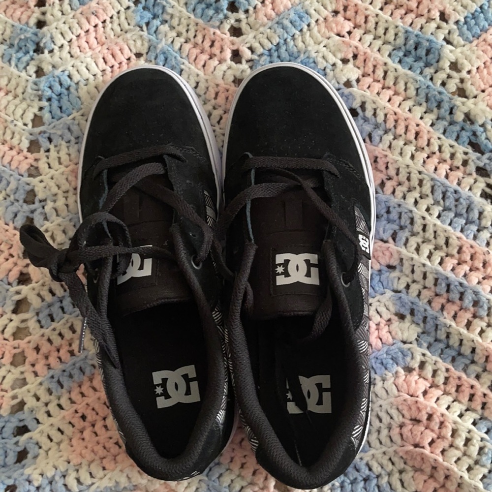 Shoes are brand new. Didn’t have a rage with them